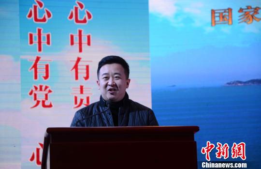 电视剧《谷文昌》制片人白皓天在发布会上致辞。 张金川 摄